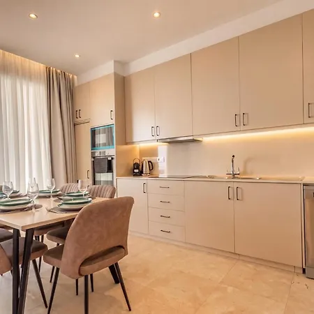 Apartmán The Imperial Marina Penthouse